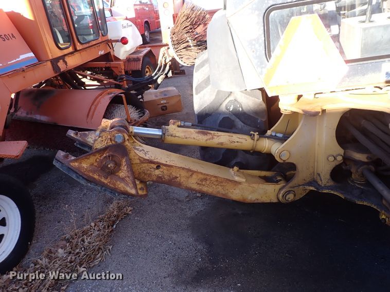 image for item DI1811 1997 John Deere 310E  backhoe