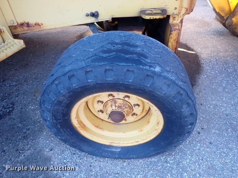 image for item DI1811 1997 John Deere 310E  backhoe