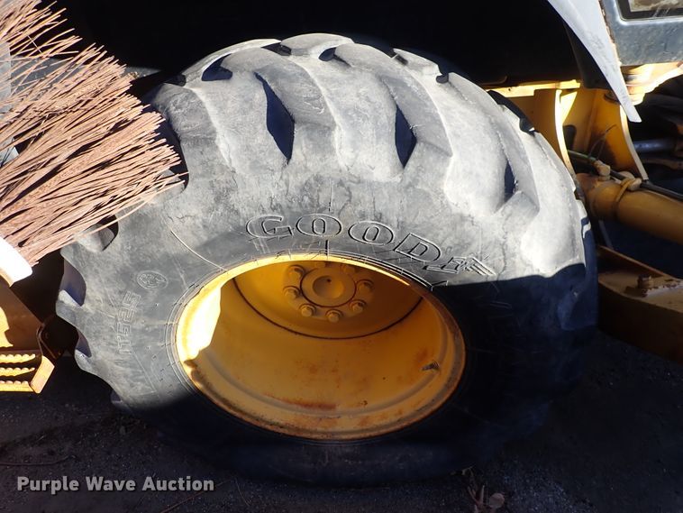 image for item DI1811 1997 John Deere 310E  backhoe