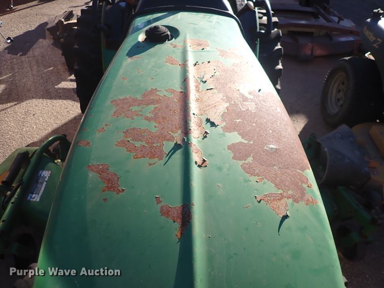 image for item DI1814 2009 John Deere 2520  MFWD tractor