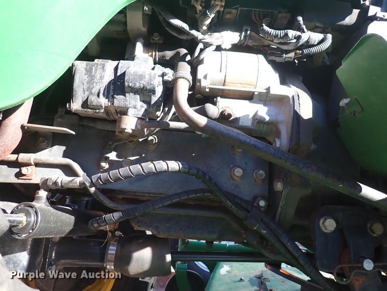 image for item DI1814 2009 John Deere 2520  MFWD tractor