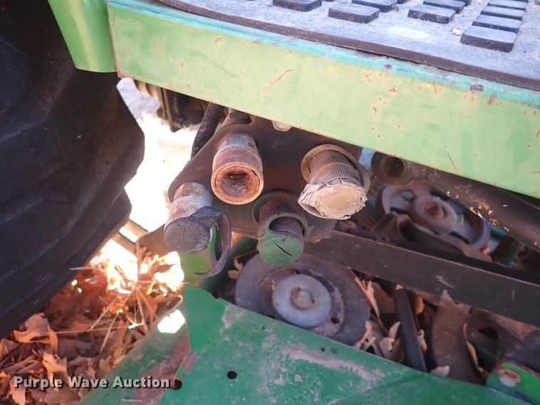 image for item DI1814 2009 John Deere 2520  MFWD tractor