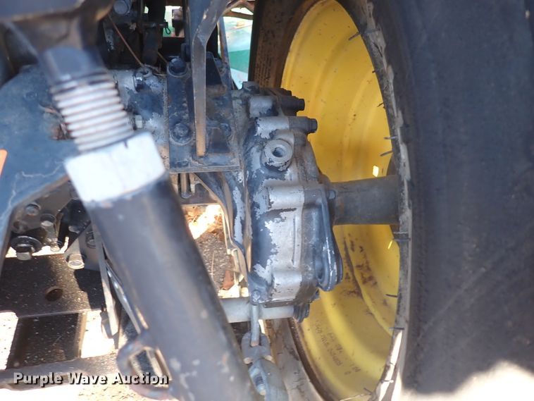 image for item DI1814 2009 John Deere 2520  MFWD tractor