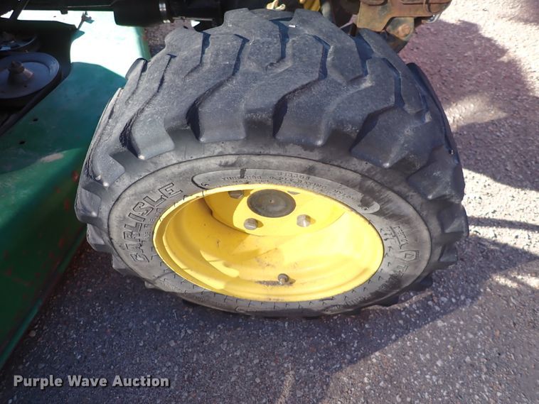 image for item DI1814 2009 John Deere 2520  MFWD tractor