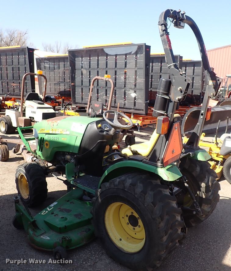 image for item DI1817 2009 John Deere 2520  MFWD tractor