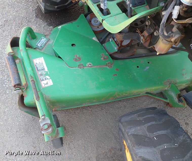 image for item DI1817 2009 John Deere 2520  MFWD tractor