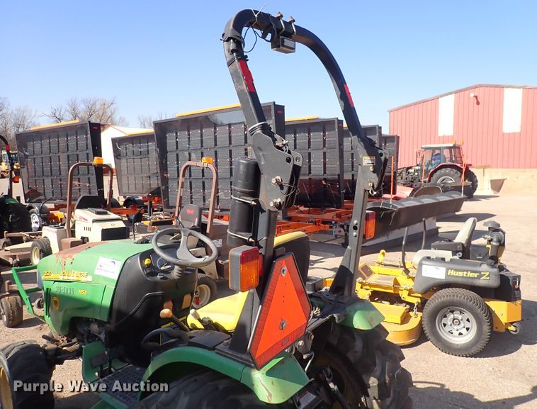 image for item DI1817 2009 John Deere 2520  MFWD tractor