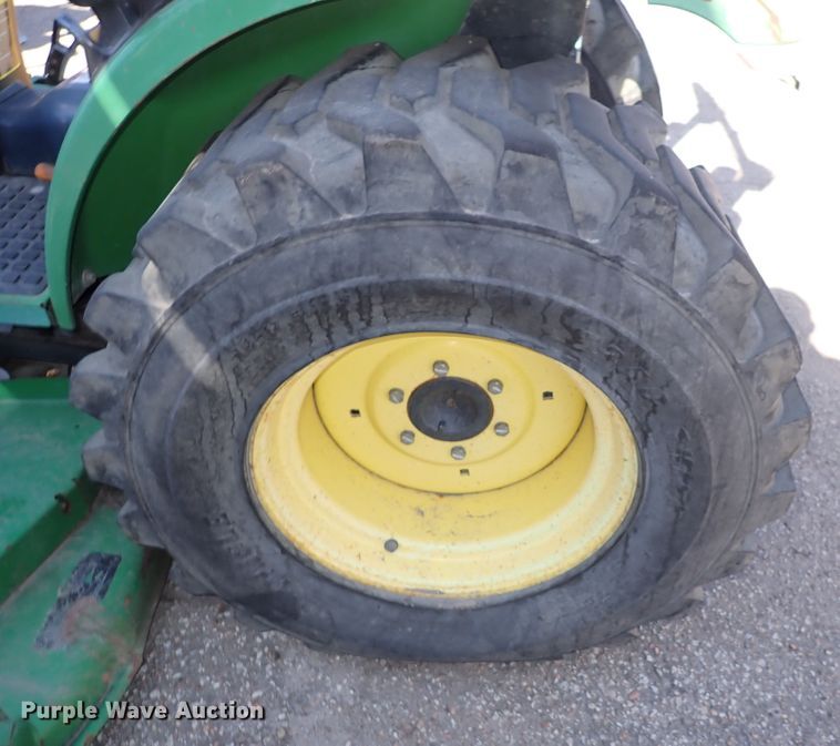 image for item DI1817 2009 John Deere 2520  MFWD tractor
