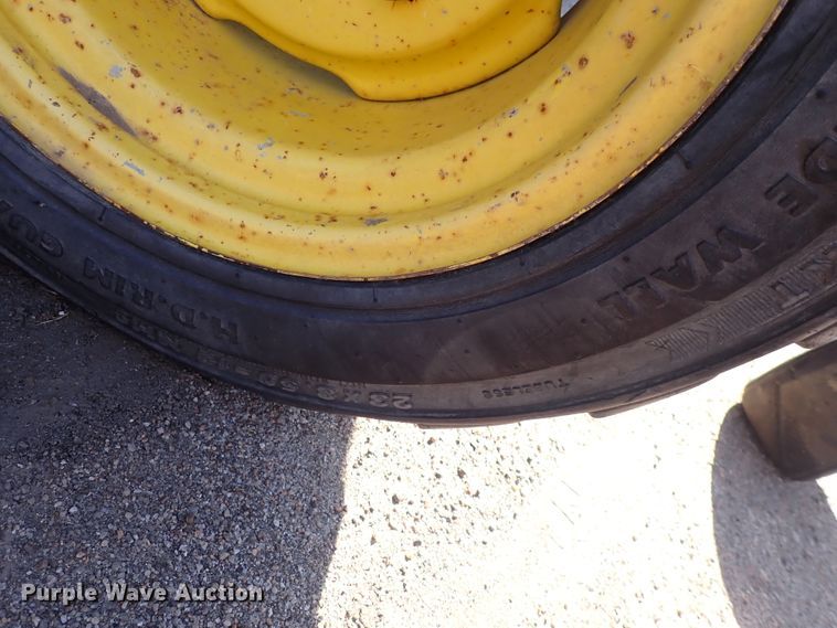 image for item DI1817 2009 John Deere 2520  MFWD tractor