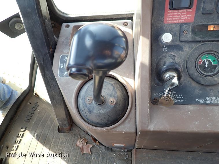 image for item DI1825 1998 John Deere 310E  backhoe