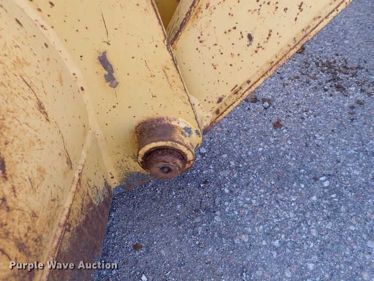 image for item DI1825 1998 John Deere 310E  backhoe