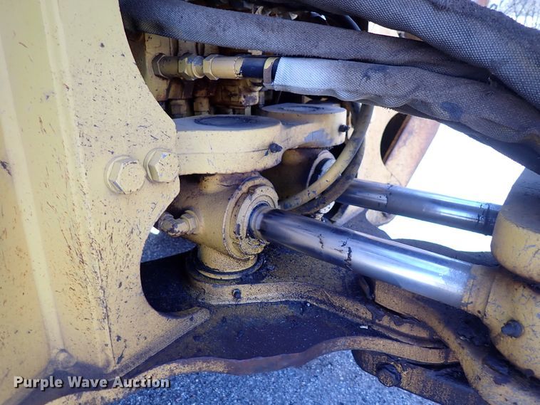 image for item DI1825 1998 John Deere 310E  backhoe