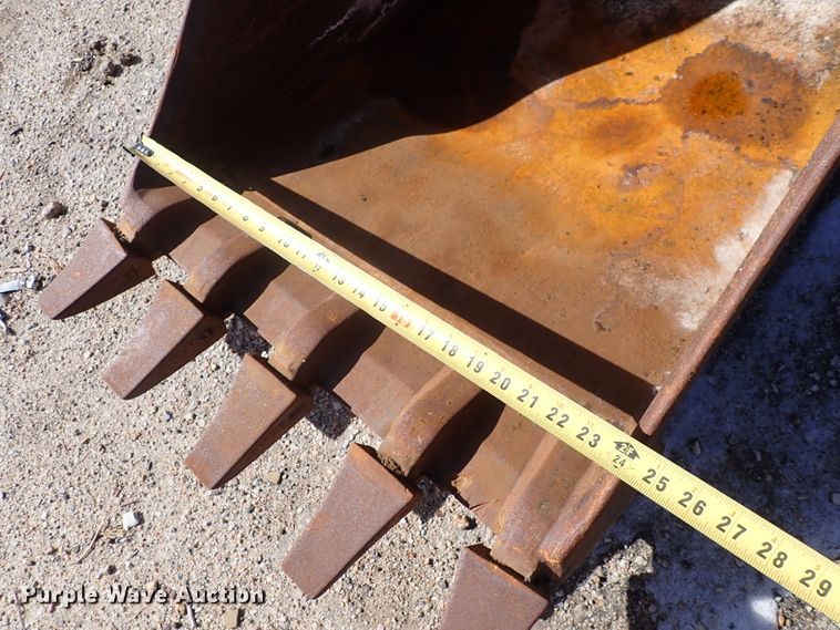 image for item DI1825 1998 John Deere 310E  backhoe