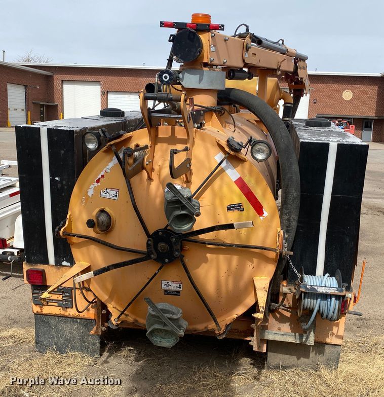 image for item DM8303 2012 Ring-o-matic 850  vacuum excavator