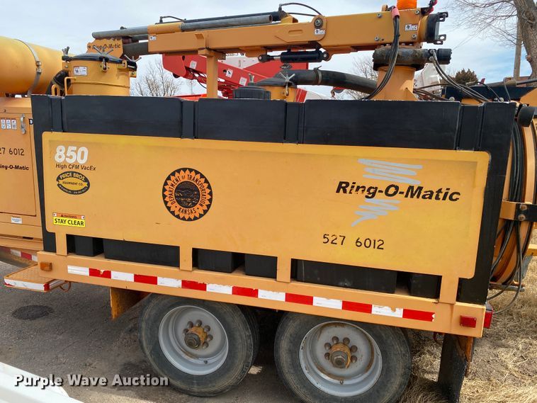 image for item DM8303 2012 Ring-o-matic 850  vacuum excavator