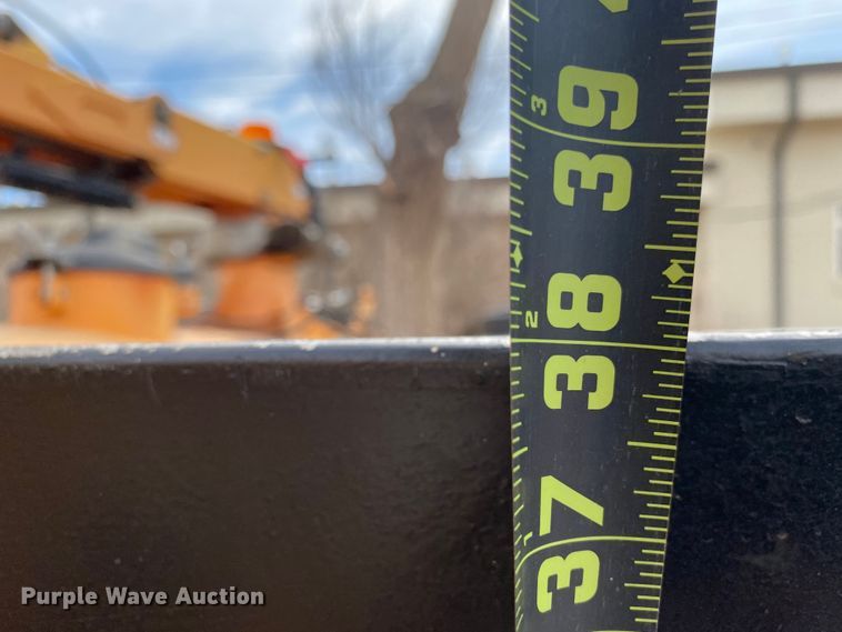 image for item DM8303 2012 Ring-o-matic 850  vacuum excavator