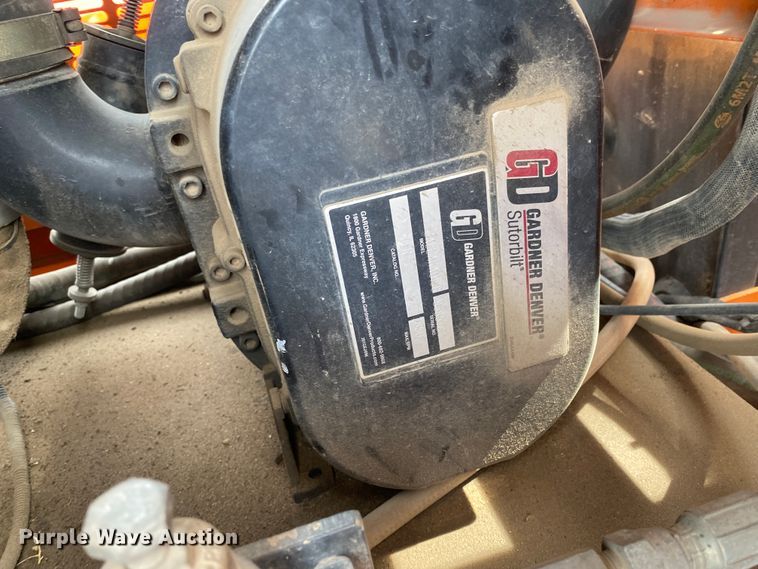 image for item DM8303 2012 Ring-o-matic 850  vacuum excavator