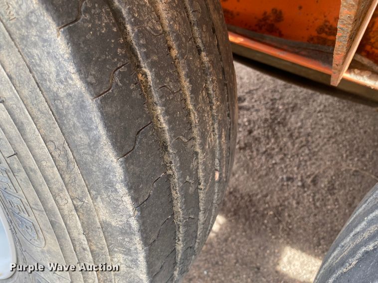 image for item DM8303 2012 Ring-o-matic 850  vacuum excavator