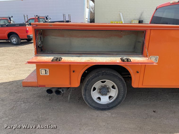 image for item DM8304 2009 Ford F250 Super Duty  Crew Cab utility bed pickup truck