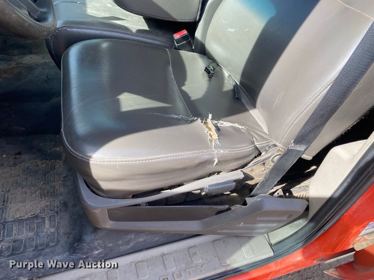 image for item DM8304 2009 Ford F250 Super Duty  Crew Cab utility bed pickup truck