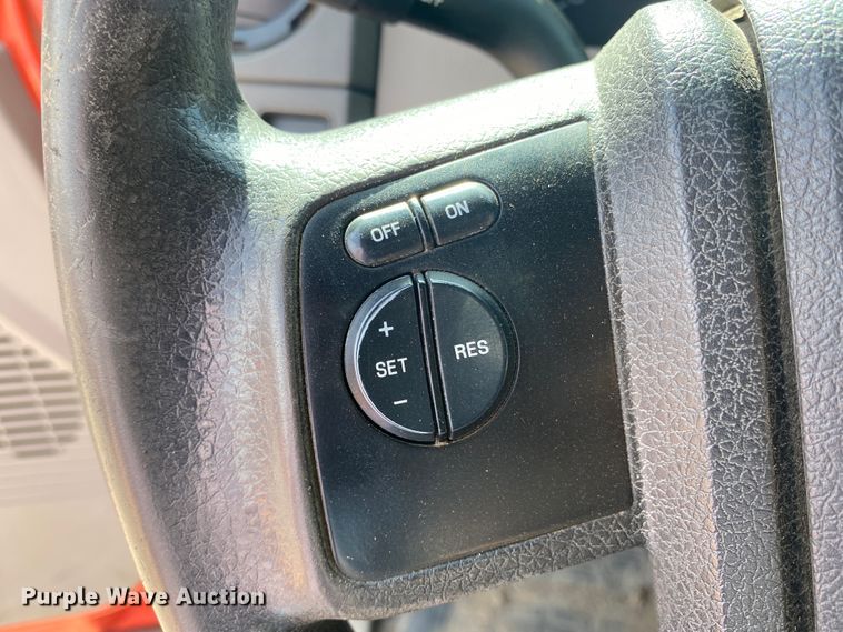 image for item DM8304 2009 Ford F250 Super Duty  Crew Cab utility bed pickup truck