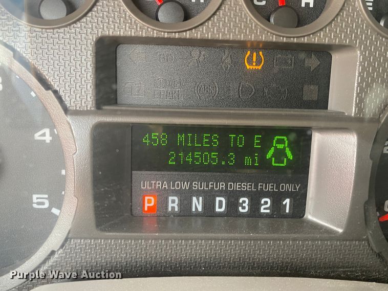 image for item DM8304 2009 Ford F250 Super Duty  Crew Cab utility bed pickup truck