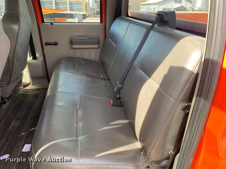 image for item DM8304 2009 Ford F250 Super Duty  Crew Cab utility bed pickup truck