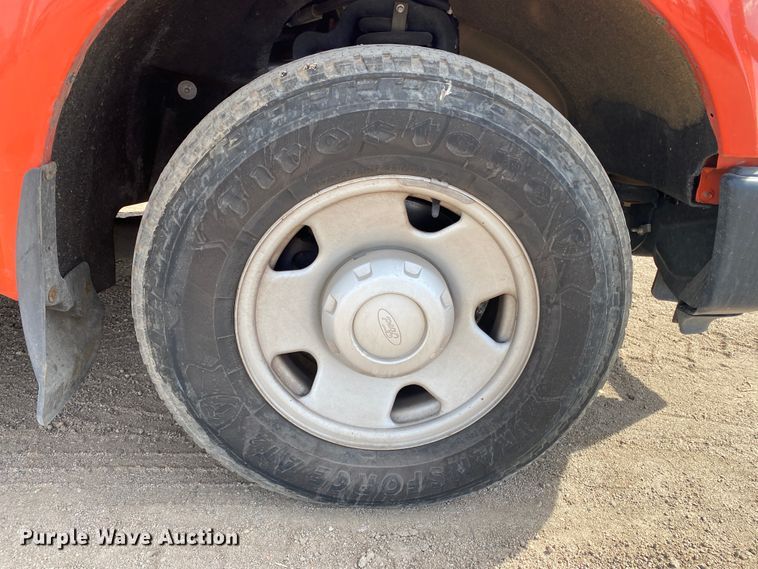 image for item DM8304 2009 Ford F250 Super Duty  Crew Cab utility bed pickup truck