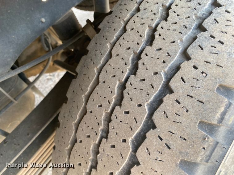 image for item DM8304 2009 Ford F250 Super Duty  Crew Cab utility bed pickup truck