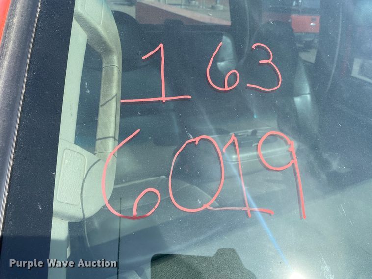 image for item DM8304 2009 Ford F250 Super Duty  Crew Cab utility bed pickup truck