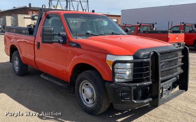 image for item DM8305 2011 Ford F250 Super Duty  pickup truck