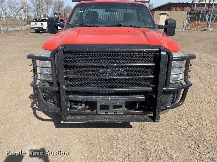 image for item DM8305 2011 Ford F250 Super Duty  pickup truck