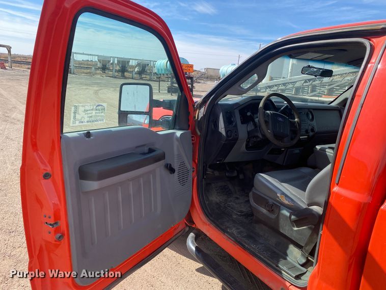 image for item DM8305 2011 Ford F250 Super Duty  pickup truck