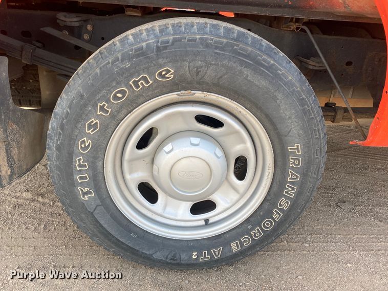 image for item DM8305 2011 Ford F250 Super Duty  pickup truck