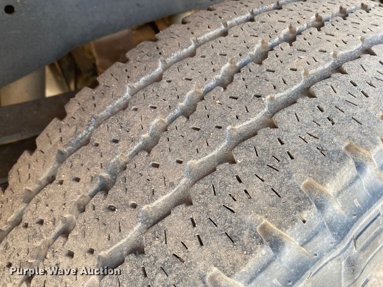 image for item DM8305 2011 Ford F250 Super Duty  pickup truck