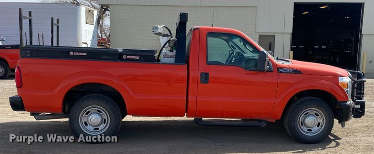 image for item DM8306 2011 Ford F250 Super Duty  pickup truck