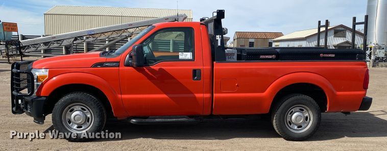 image for item DM8306 2011 Ford F250 Super Duty  pickup truck