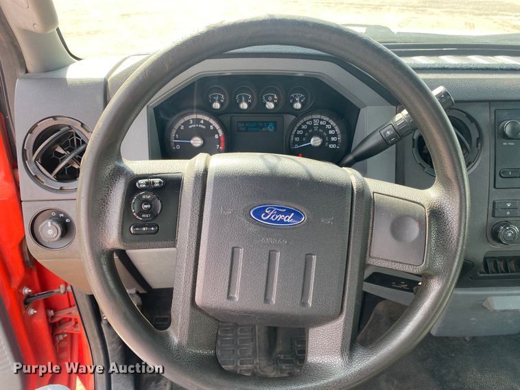 image for item DM8306 2011 Ford F250 Super Duty  pickup truck