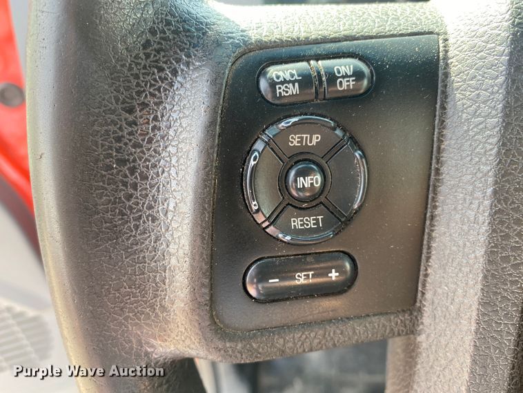 image for item DM8306 2011 Ford F250 Super Duty  pickup truck