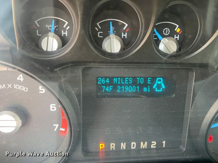 image for item DM8306 2011 Ford F250 Super Duty  pickup truck