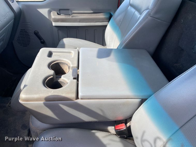 image for item DM8306 2011 Ford F250 Super Duty  pickup truck