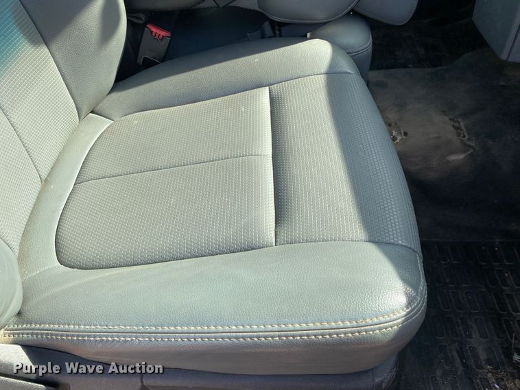 image for item DM8306 2011 Ford F250 Super Duty  pickup truck