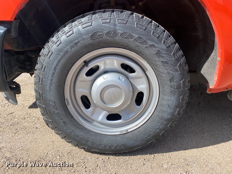 image for item DM8306 2011 Ford F250 Super Duty  pickup truck