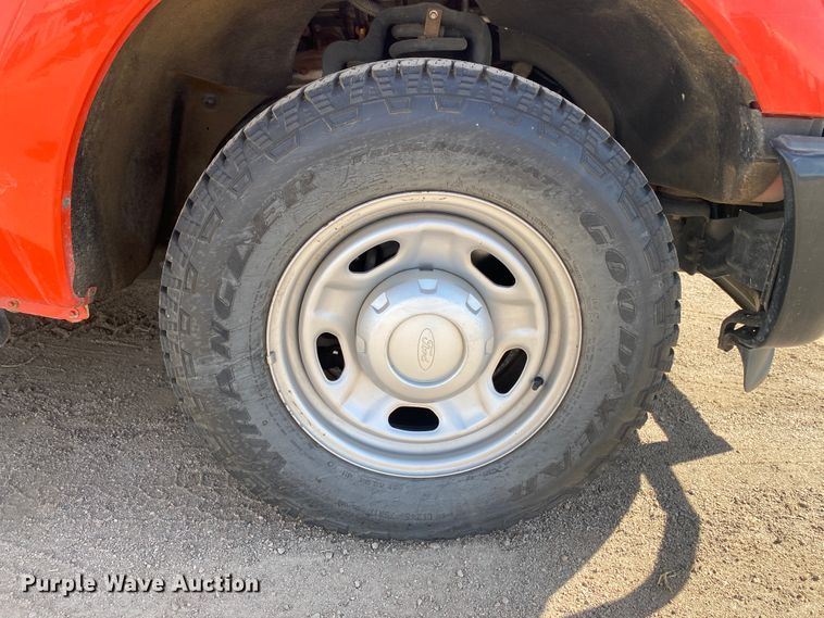 image for item DM8306 2011 Ford F250 Super Duty  pickup truck