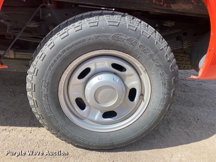 image for item DM8306 2011 Ford F250 Super Duty  pickup truck