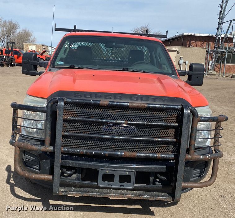 image for item DM8307 2011 Ford F250 Super Duty  pickup truck