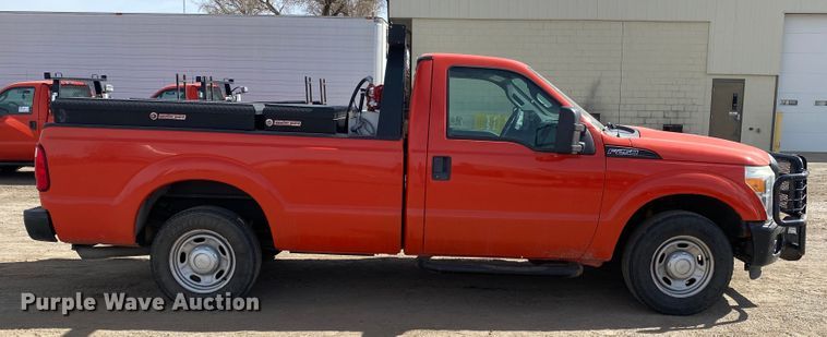 image for item DM8307 2011 Ford F250 Super Duty  pickup truck