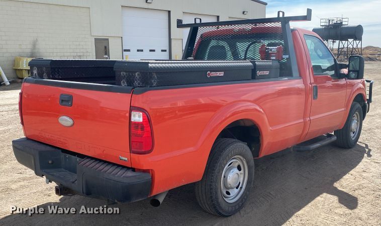 image for item DM8307 2011 Ford F250 Super Duty  pickup truck