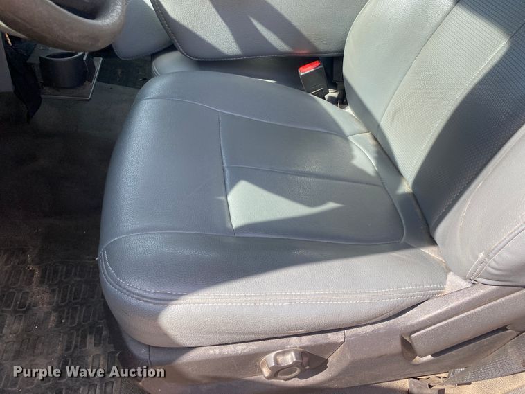 image for item DM8307 2011 Ford F250 Super Duty  pickup truck