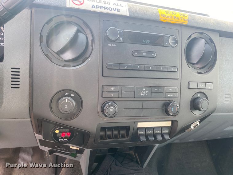 image for item DM8307 2011 Ford F250 Super Duty  pickup truck